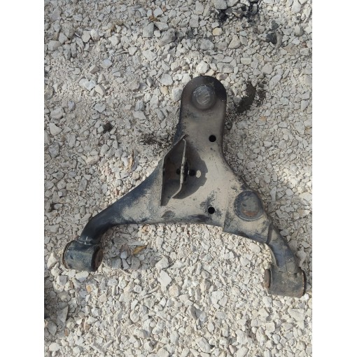 BRACCIO SOSPENSIONE ANTERIORE DESTRO  FORD RANGER...